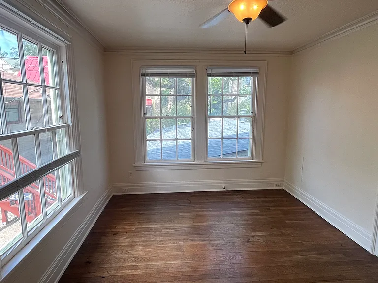 208 E 31st St #1 — Photo 17