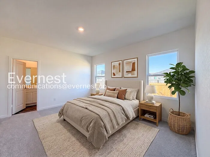 3 bed, 2.0 bath, 1412 sqft, $1,899 — Photo 3