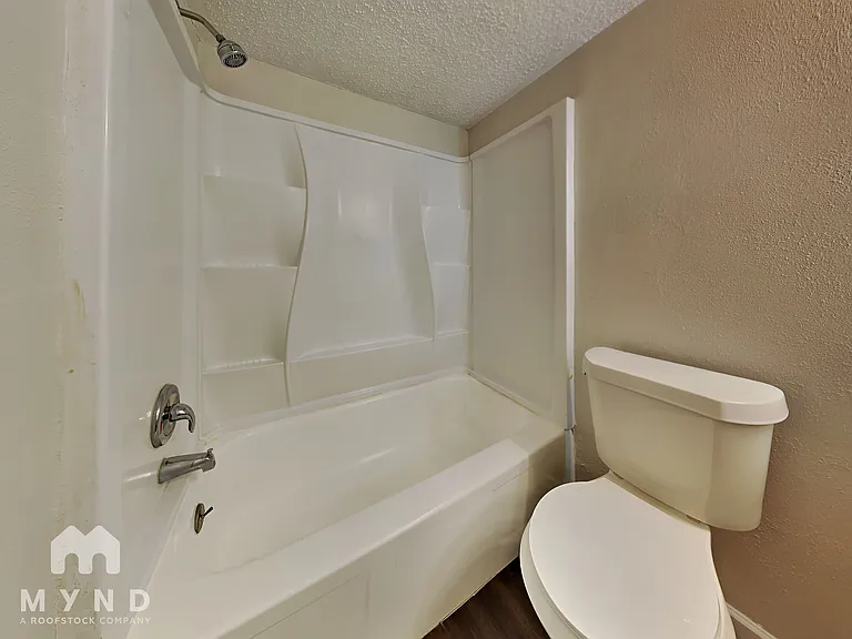 5632 Birchmont Dr #C — Photo 14