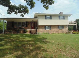 221 Sunset Dr, Ringgold, GA 30736