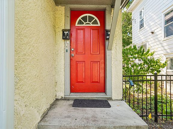 2nd image of 2644 Dupont Ave S