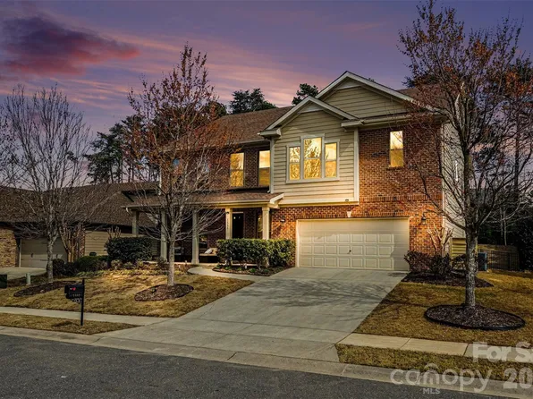 1331 Cilantro Ct, Tega Cay, SC 29708