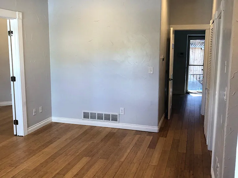 3119 N Downing St — Photo 6