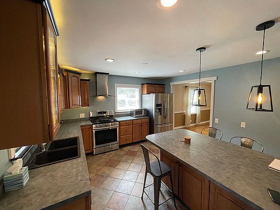 2nd image of 6419 Taylorsport Dr