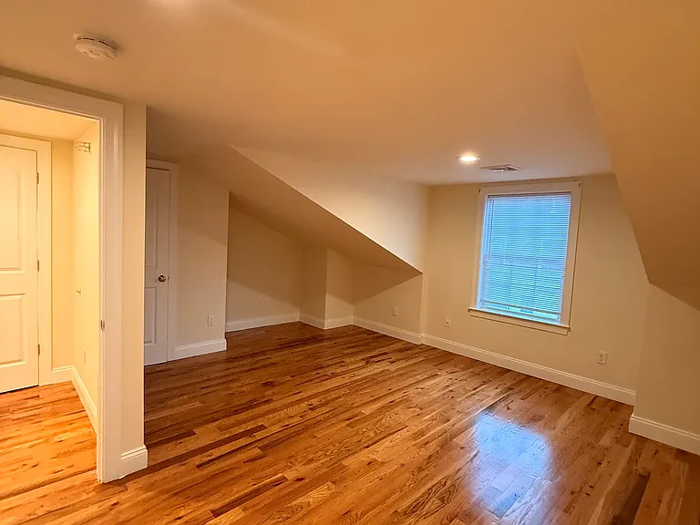 90 Ludlow St #2 — Photo 32