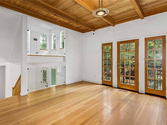 5th image of 6130 Spruce Ave
