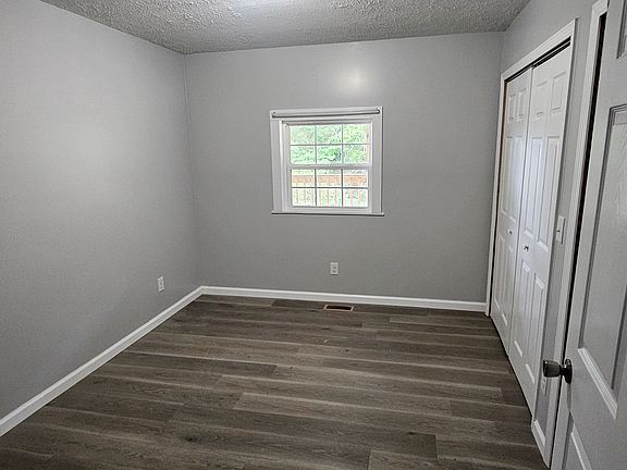 3rd image of 416 Hidden Ln #B2