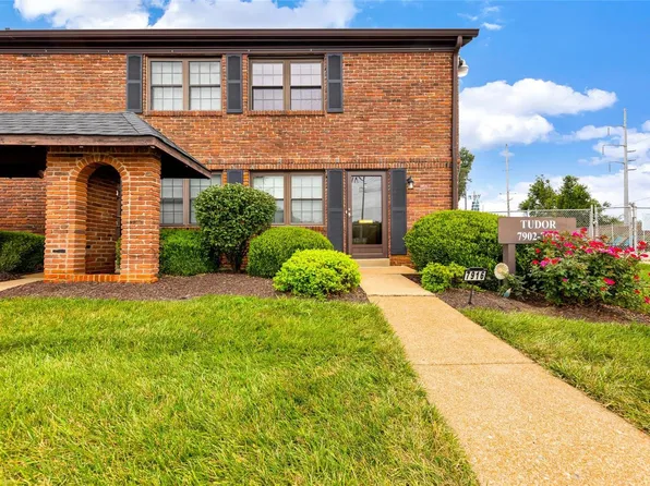 7916 Royal Arms Ct, Saint Louis, MO 63123