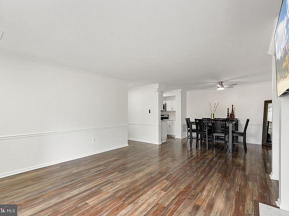 4th image of 12247 Wadsworth Way