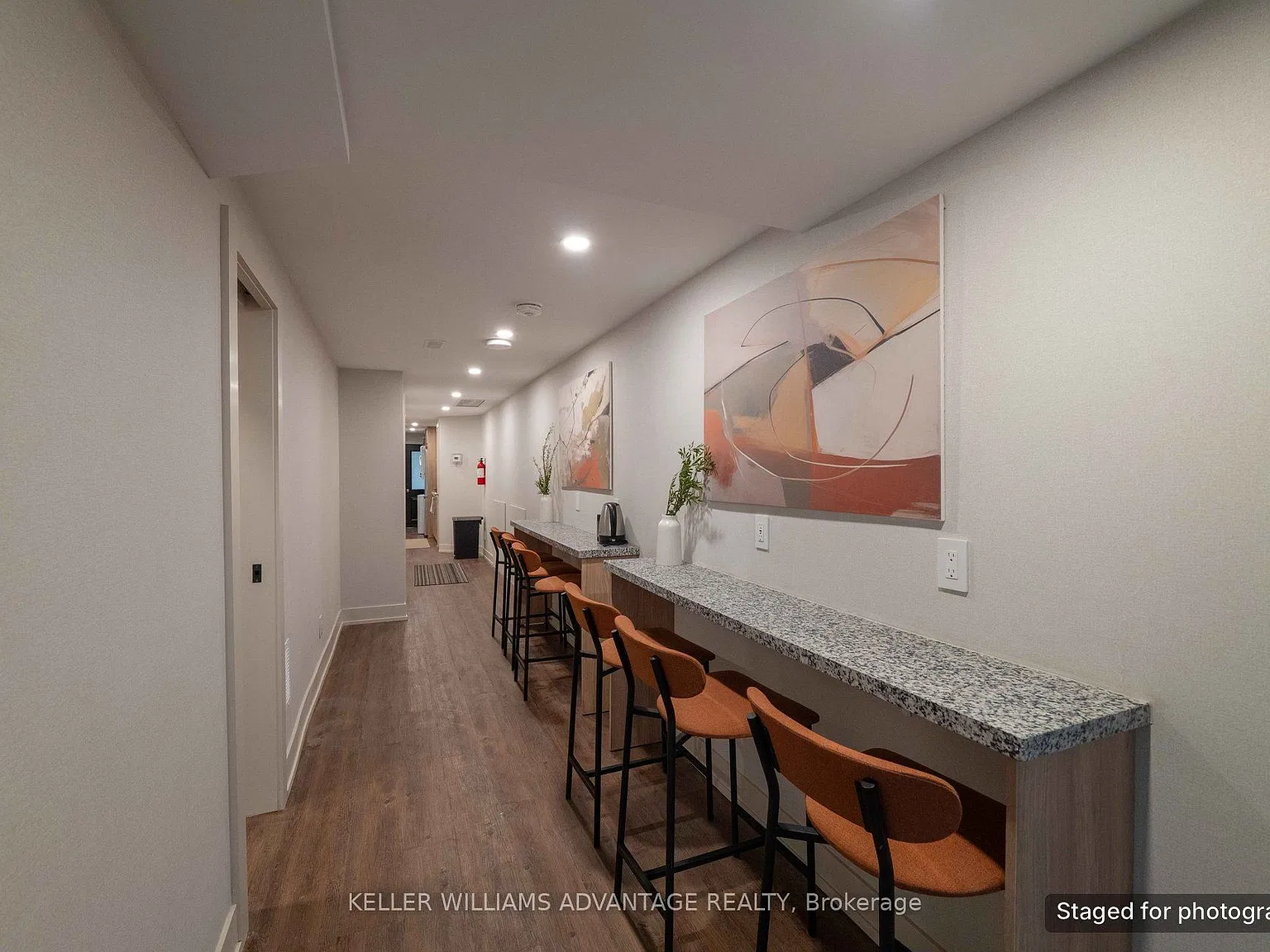 3 bed, $4,950 — Photo 3