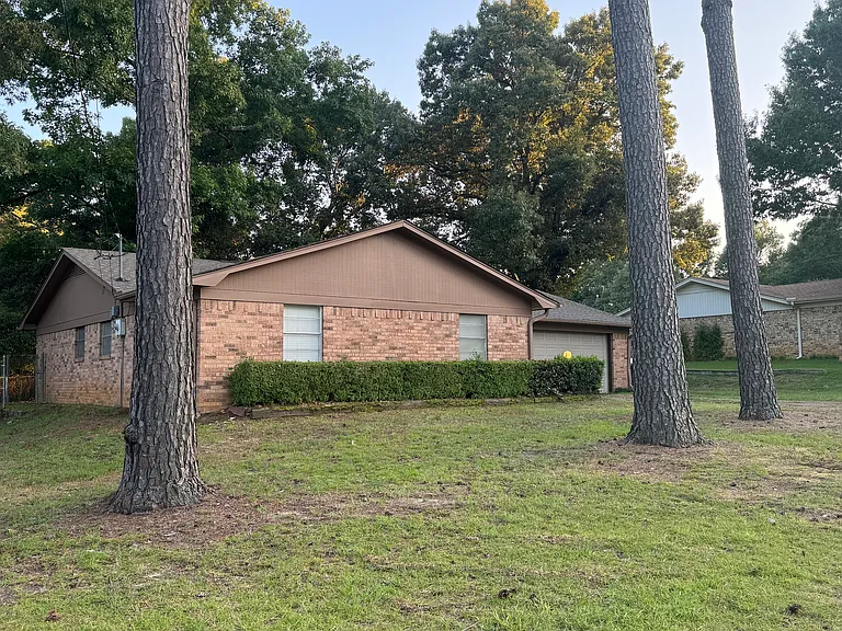 1302 Blueridge Pkwy — Photo 46