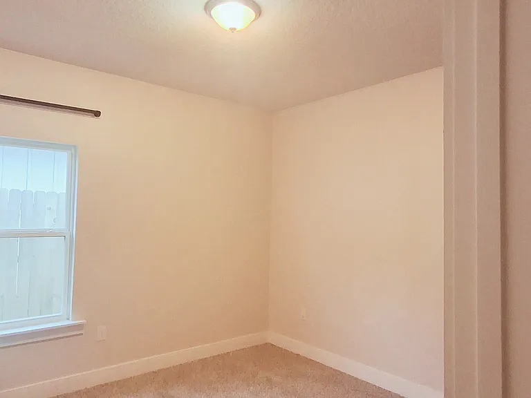 12504 Windsor Dr — Photo 14