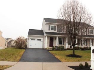4279 Green Park Dr, Mount Joy, PA 17552