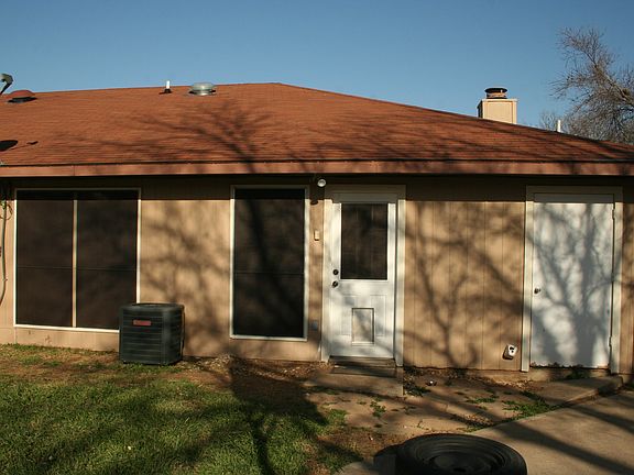 5th image of 3007 Post Oak Dr