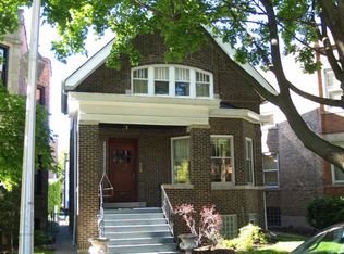 1241 W Eddy St, Chicago, IL 60657