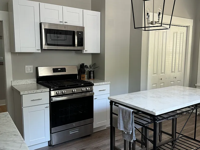 130 White St #1 — Photo 8