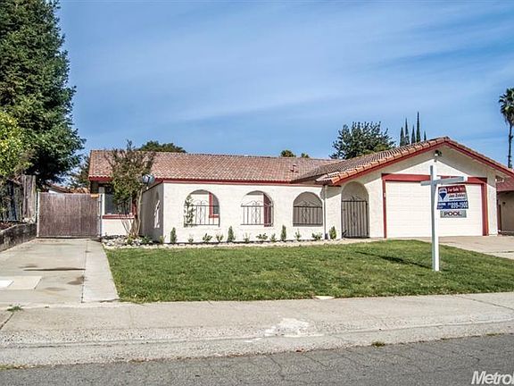 2nd image of 8115 Stacey Hills Dr