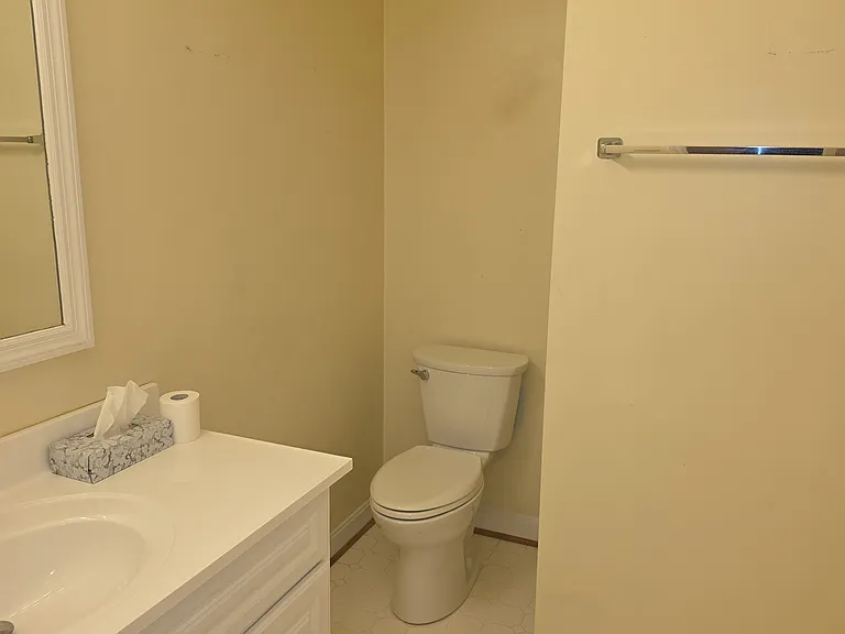 614 Garfield Dr — Photo 4