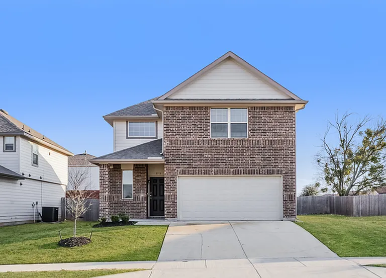 2713 Bear Oak Dr — Photo 1