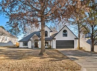 2784 N Raintree Dr, Fayetteville, AR 72703