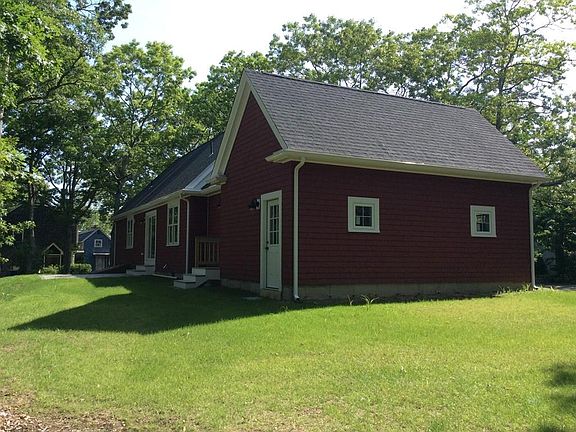 4th image of 40 Seaview Dr