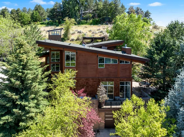 2124 E Danmor Dr, Boise, ID 83712