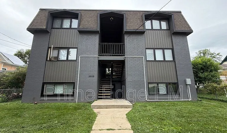 2532 T St #1 — Photo 25