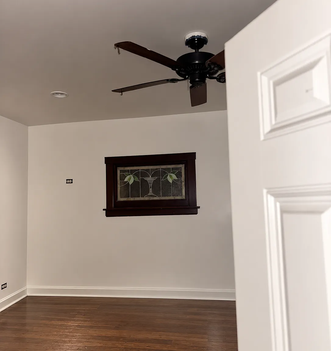2 bed, 1100 sqft, $2,100 — Photo 4