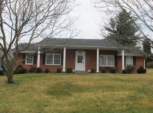 68 Lakeridge Cir, Troutville, VA 24175