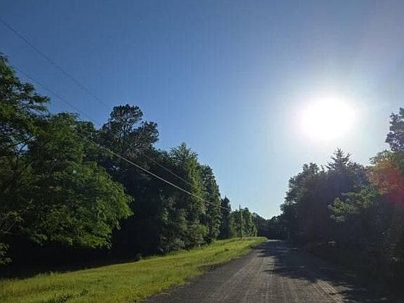 4th image of 1305 Baker Lake Rd