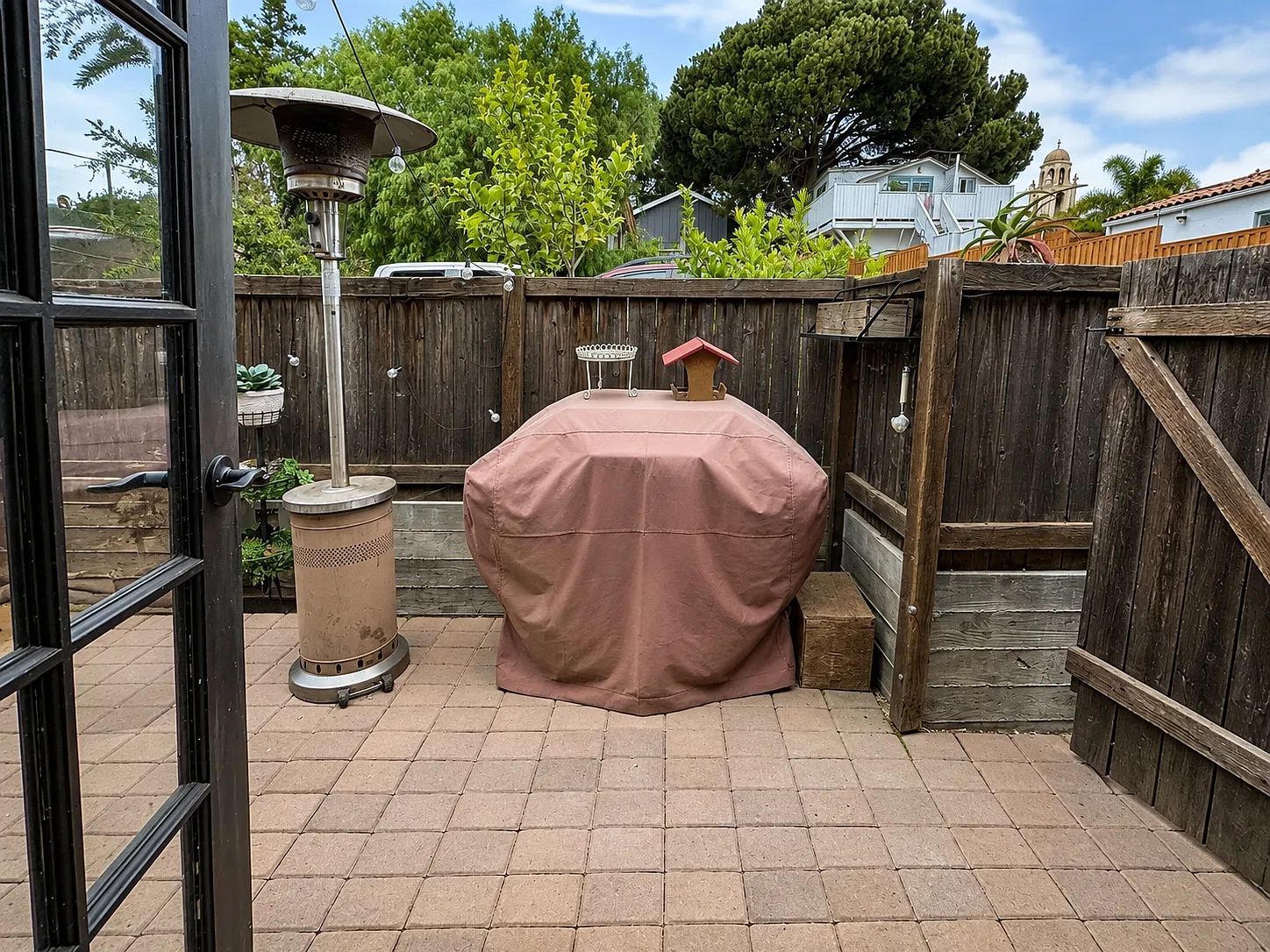 Guest Cottage | Furnished Studio with Private Yard in Ventura — Photo 4