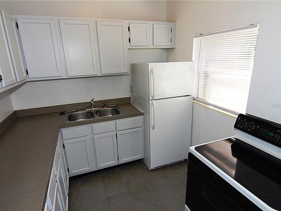 5th image of 118 Lake Dot Dr