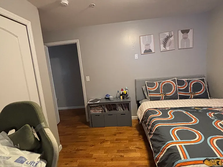 159-161 Clifford St #2 — Photo 17