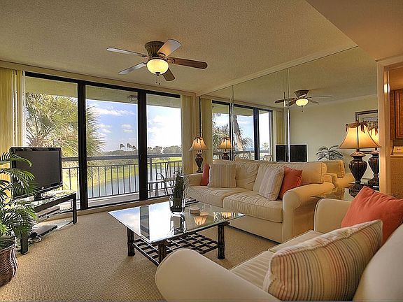 4th image of 101 S Seas Dr APT 305
