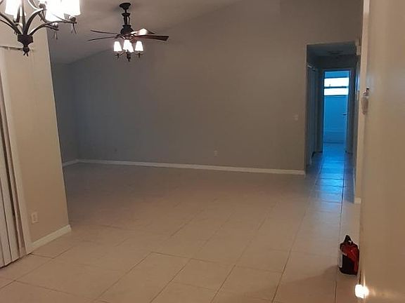 2nd image of 2224 Whispering Maple Dr