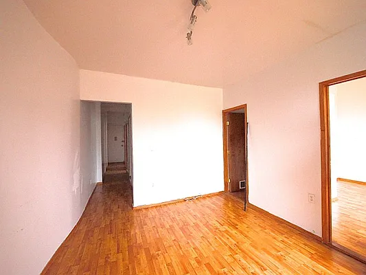 Rented by New York Residence | media 37