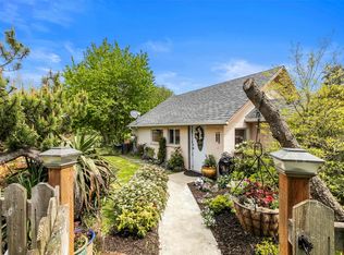 4186 W Pleasant St, Pt Orchard, WA 98367
