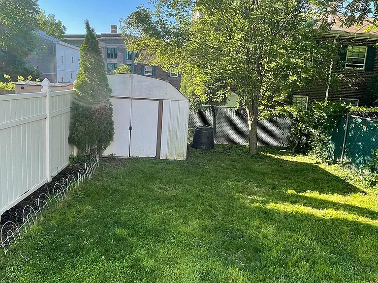 459 Delmar St — Photo 50