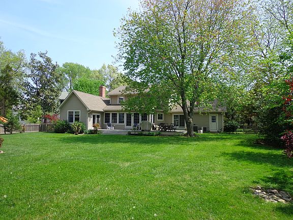 large back yard fenced