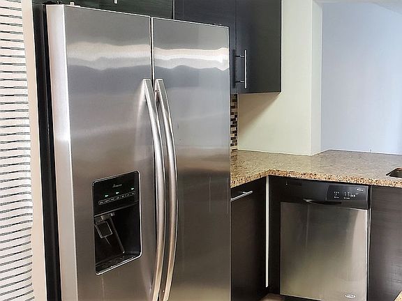 5th image of 9499 Palm Cir N