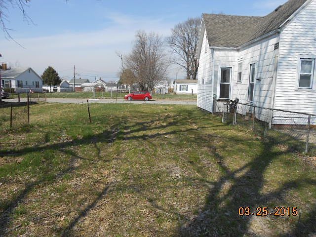 2nd image of 28 W Florida St