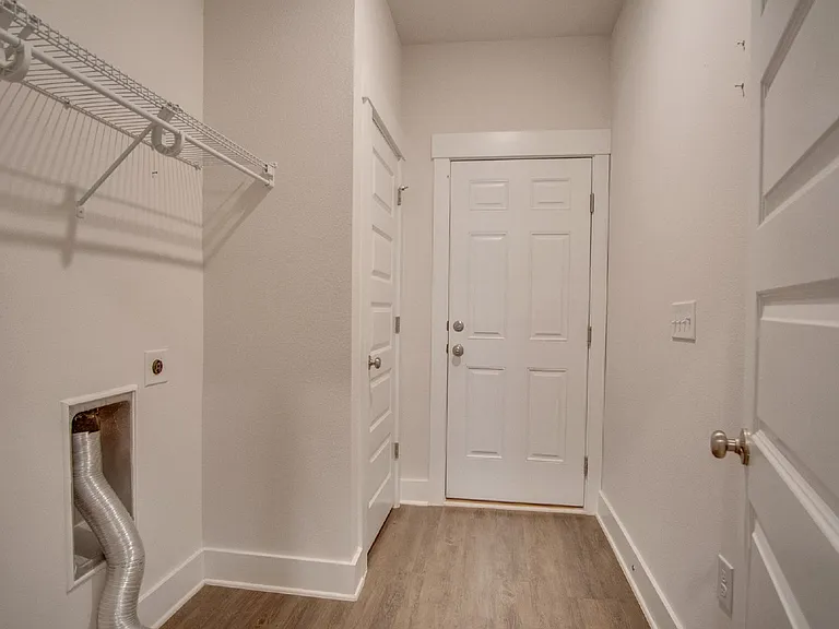 713 Brambling Ct — Photo 22