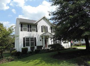 3135 Raintree Rd, York, PA 17404