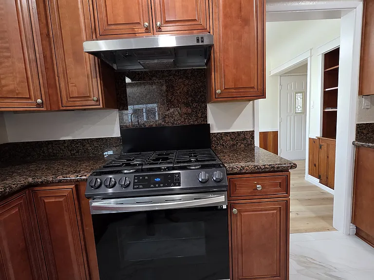 15063 Walbrook Dr — Photo 8