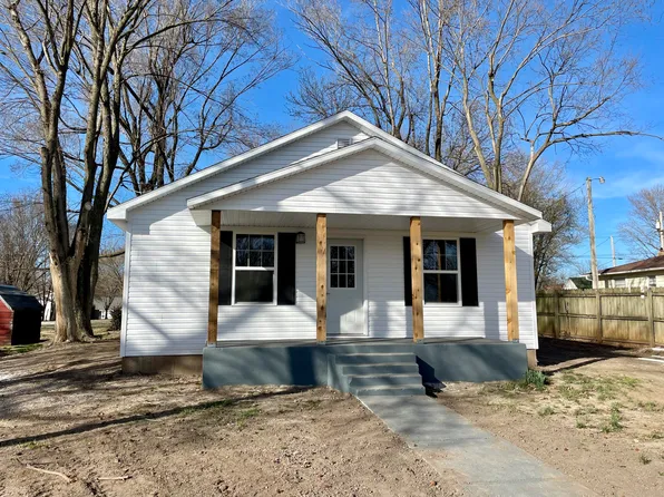 109 W Myrtle Street, Aurora, MO 65605