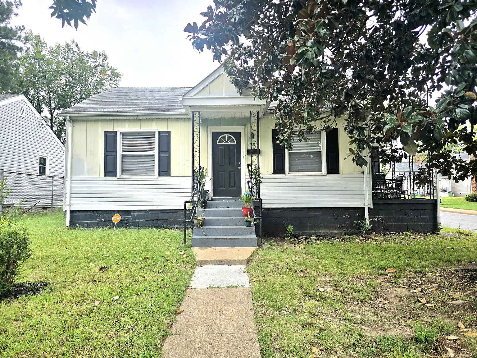 3 bed, 1205 sqft, $1,595 — Photo 2