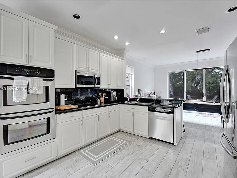 2508 Cardamon Ave — Photo 5