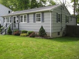 21 Stearns Ave, Brockton, MA 02302