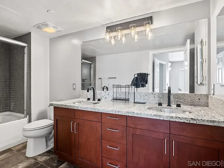 550 15th St #601 — Photo 3