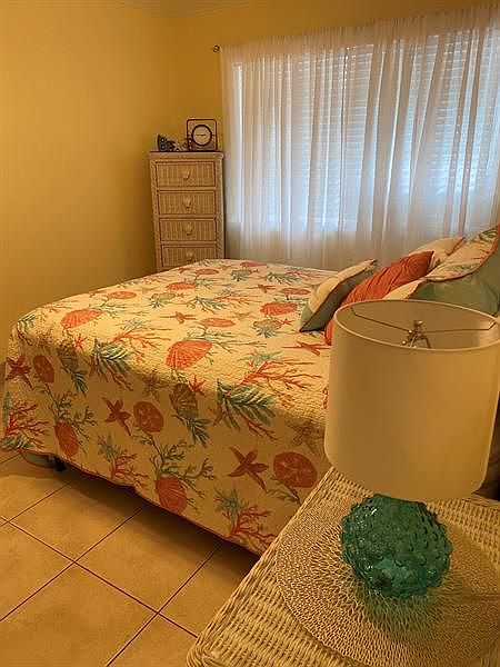 1st image of 865 SE 20th Ave APT 4
